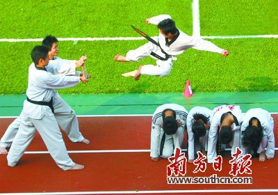 �W���ڱ�����ȭ����